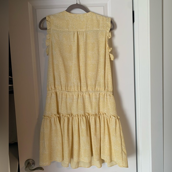 Cute yellow and white dress - Picture 4 of 5